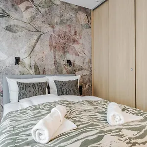 Stylowe Very Berry W Poznaniu Z Parkingiem I Balkonem By Renters Apartament
