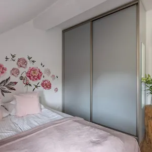 https://apartamenty-pod-orlem-rezydencja-do-skoczni.zakopanehotels.org